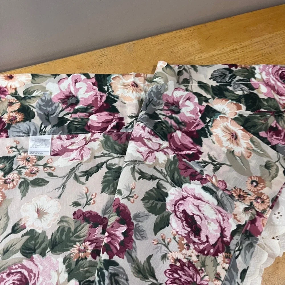 Vtg JCPenney Floral Rose Scalloped Valance Eyelet Lace Trim Cottagecore 86x19